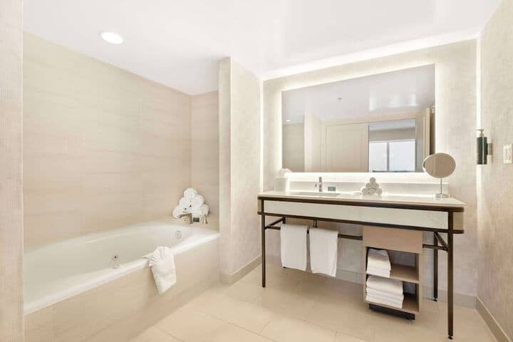 Room 55 of 82