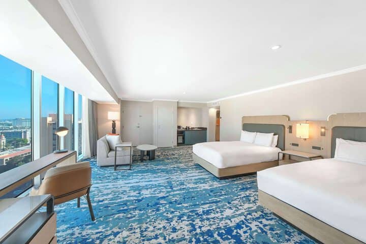 Room 40 of 82