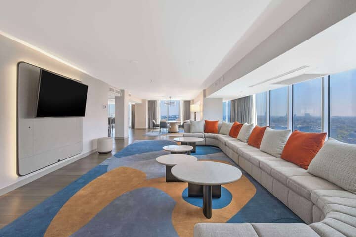 Room 45 of 82