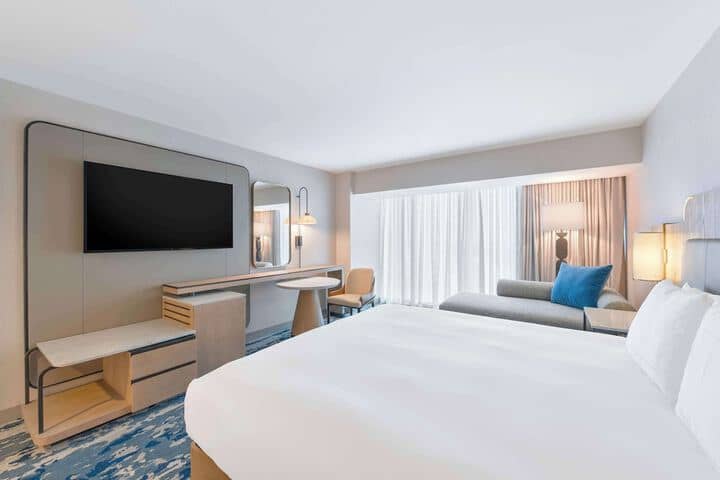 Room 21 of 82